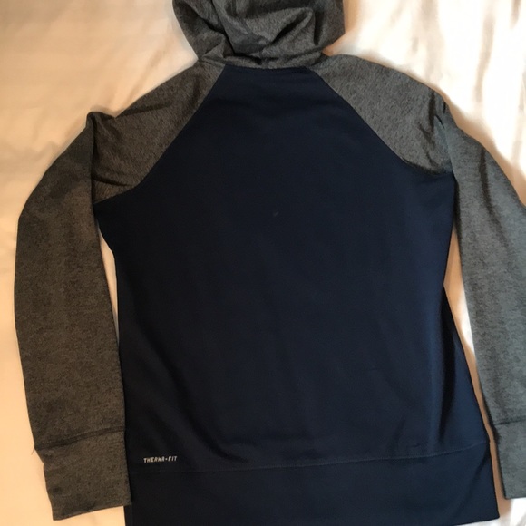 COPY - Nike thermafit Detroit Tigers navy w grey sleeves hoodie EUC - Picture 6 of 7